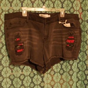 Black Wash Shorts W/ Distressing & Roses